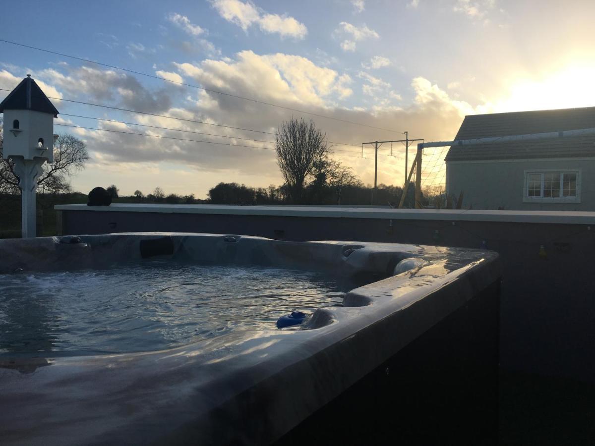 Bed and Breakfast Arvalee Retreat With Outdoor Hottub Omagh Esterno foto